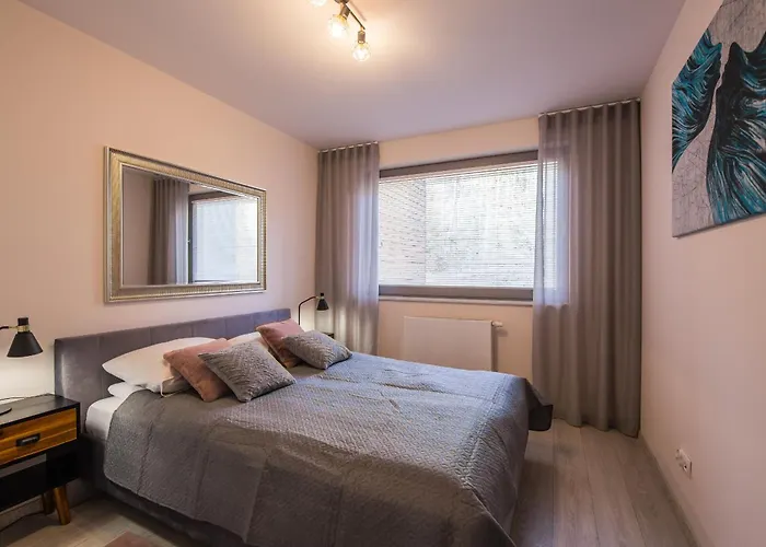 Bukowa With Parking And Mountain View In By Renters דירה ויסלאו